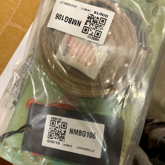 NWT - Antiqued Teal Leather Crossbody Wallet Organizer - Picture 8 of 8